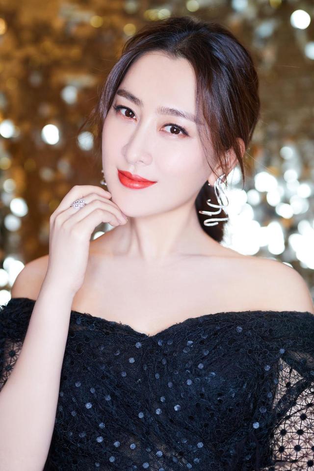 白色恋人是什么意思，白色恋爱什么意思（14对明星秀恩爱）