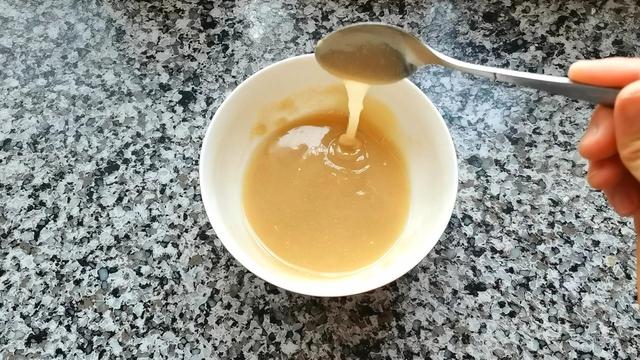 自制手抓饼皮的做法，自制手抓饼皮的做法简单（做成手抓饼或酱香饼）