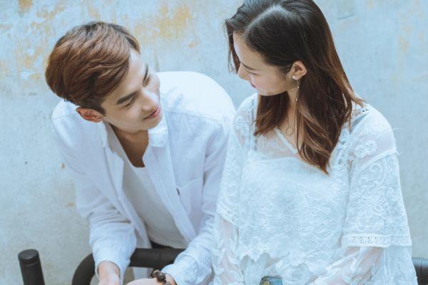 男领导喜欢你又避嫌的表现，当男上司喜欢你但很克制（对方才能为你做到这两点）