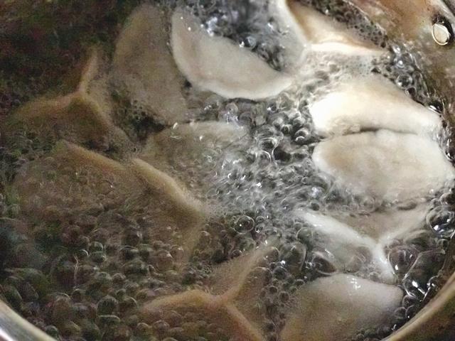 韭黄和蒜黄有什么区别怎么区分，留言说分不清韭黄蒜黄的朋友看过来
