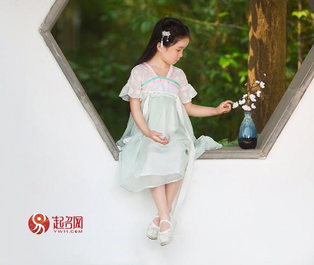 冰清玉洁是什么意思，冰清玉洁是什么梗（倾国倾城的古风女孩名字）