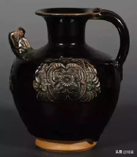白瓷起源于什么时候的瓷器，瓷器釉彩的品种及其起源