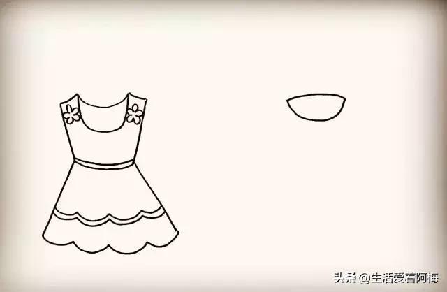 画衣服的简笔画，画简笔画：衣服（服装篇简笔画教程）