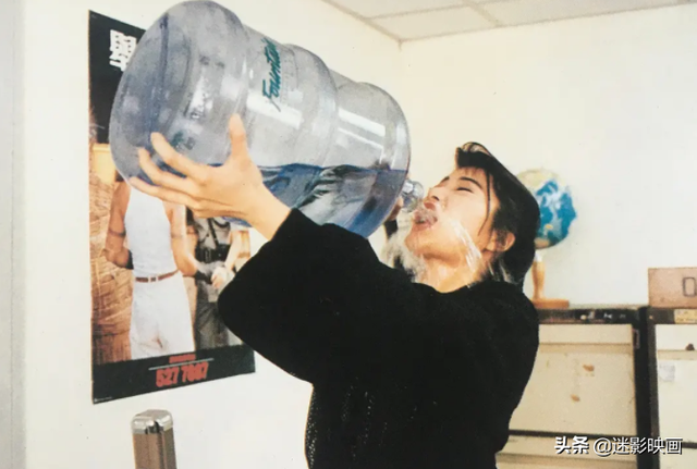 七月十四出生是鬼王，鬼节出生的人叫天胎（28年前的港产邪典科幻片）