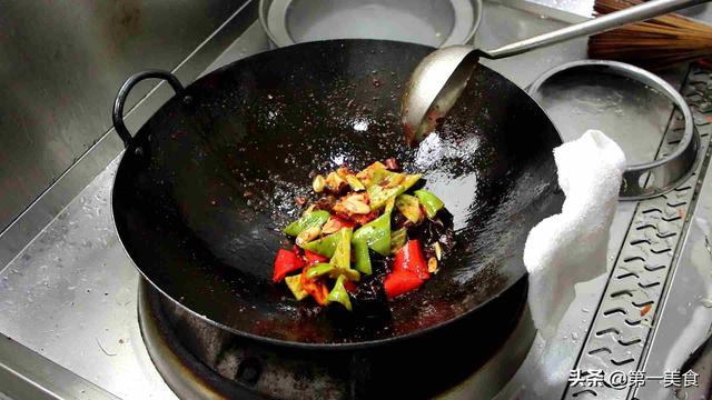 烧腐竹怎么做好吃，比肉都好吃的“烧腐竹”