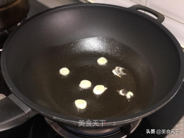 松子玉米的做法，玉米馒头怎么做才能松软好吃视频（玉米这样做也太好吃了吧）