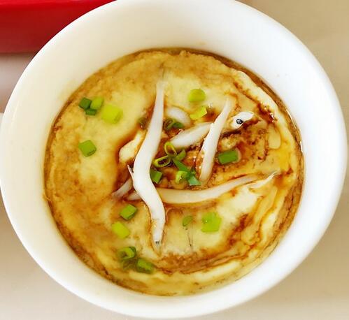 【銀魚雞蛋羹】做法步驟圖 促進骨骼生長 常吃抵抗力強！-起舞食譜網