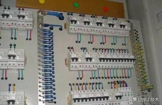 配电箱安装注意事项有哪些，配电箱安装安全措施（配电箱的接线及安装有哪些常规标准）