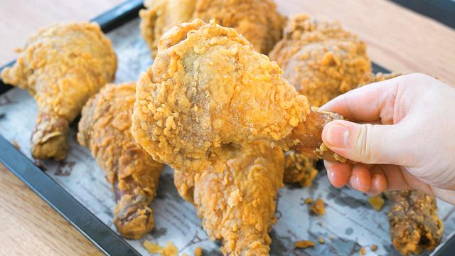 年夜饭怎么做炸货，过年吃的炸货（8道过年必备炸货）