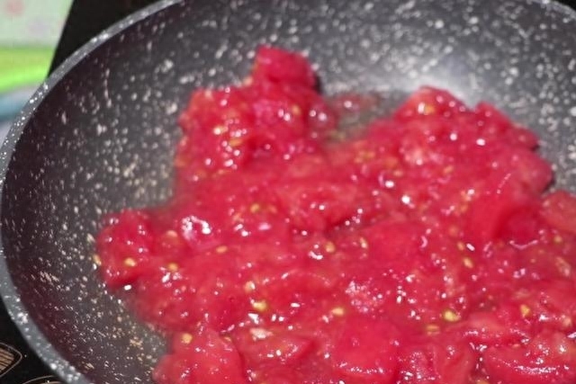 自制番茄酱的做法窍门(自制番茄酱)