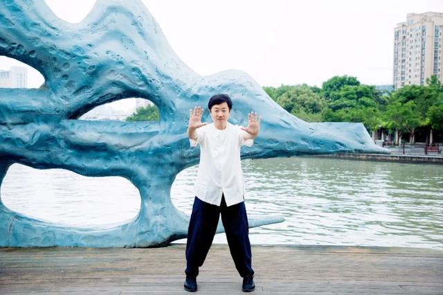 鹤翔庄气功,鹤翔庄气功教学视频(鹤翔堂创始人冯万灵先生——将毕生心