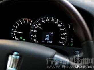 车上的cruisemain是什么意思，车上出现cruise main是什么意思（定速巡航系统怎么用介绍）
