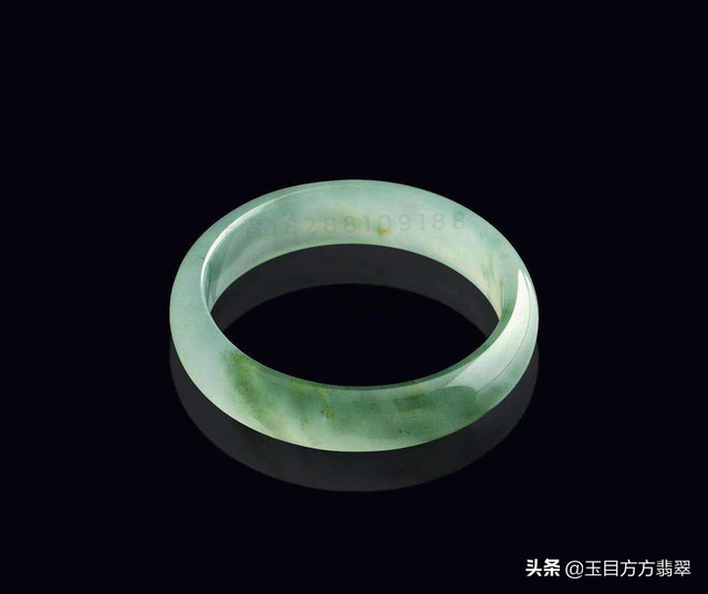 翡翠的辨别和等级的划分，翡翠的分类等级（翡翠等级该如何准确划分）