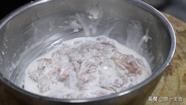 锅包肉的汁怎么调，锅包肉的家常调汁（厨师长教你做锅包肉）