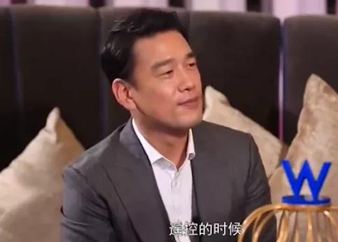 王耀庆老婆的资料，王耀庆妻子（娶了青梅竹马的“房东太太”）