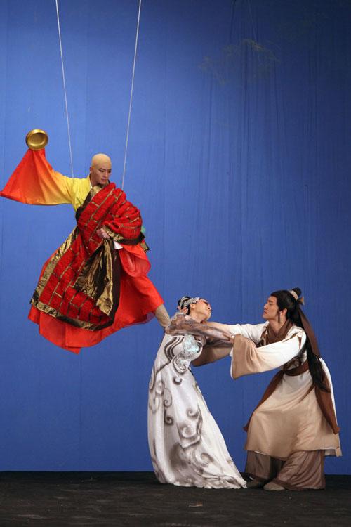 白蛇传简介，白蛇传简介20字（神话传说《白蛇传》浅析）