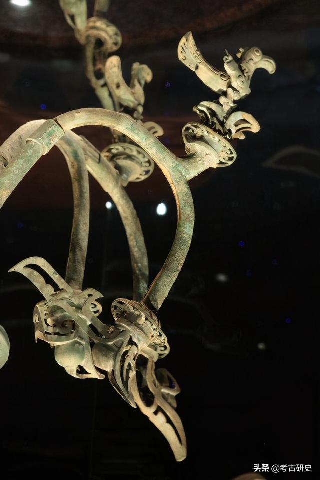 三星堆遗址青铜纵目面具，三星堆遗址的青铜纵目面具真的很怪异么