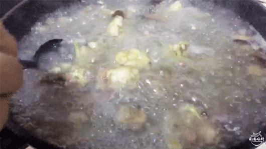 猪头皮怎么炒，猪头皮怎么炒不腻（过后，我们一起去吃泉州的好料）