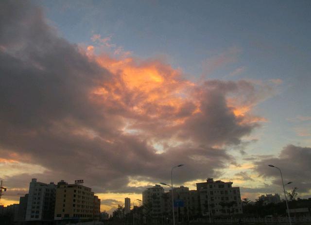 大气层离地面多少米，大气层多高（一篇文章助你理解掌握大气分层）