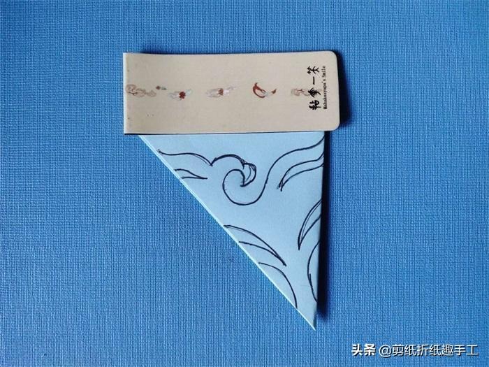 简单漂亮的窗花剪纸步骤，复杂漂亮的窗花剪纸步骤（剪纸手工教程：掌握这几个步骤）