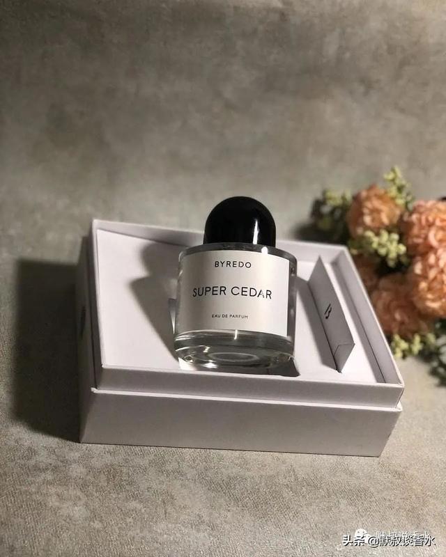 情人节送老公什么好呢比较实用，情人节给老公送什么礼物合适（<老公>的香水礼物推荐）