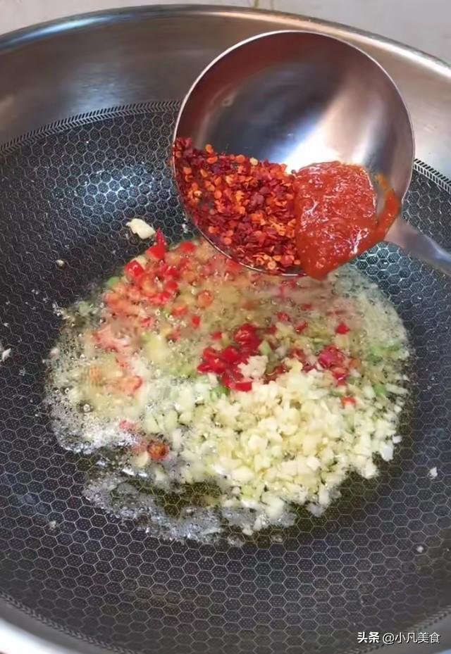 怎么做烧鱼最简单又好吃，学会这道菜全家都夸你是大厨