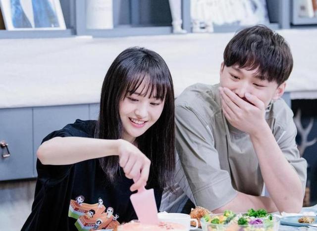 郑爽张恒怎么在一起的，郑爽什么和张恒在一起（郑爽和张恒是如何走到今天这一步的）