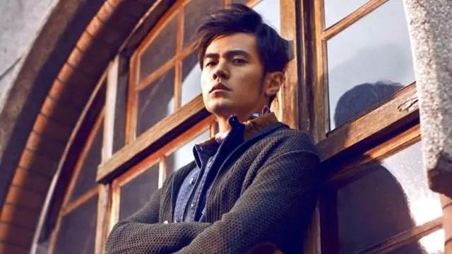 游京歌词，《赤伶》歌曲（2020年的爆火歌曲）