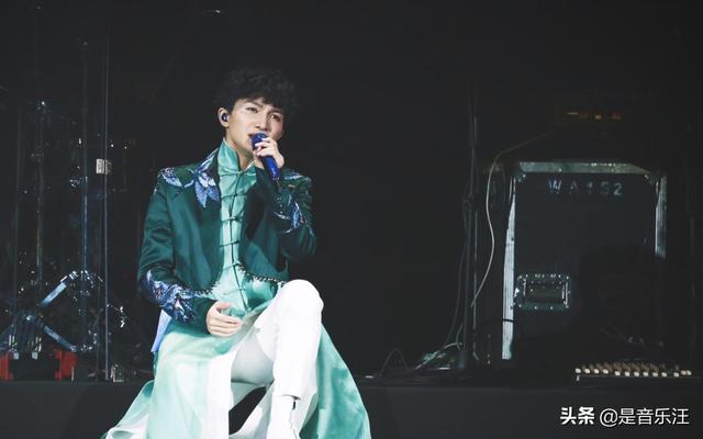 华语歌手排行榜100位，华语歌手（易烊千玺地位难以撼动）