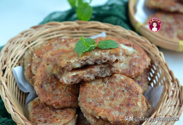 家常牛肉饼怎么做，家常牛肉饼怎么做视频（牛肉土豆别再傻傻红烧了）