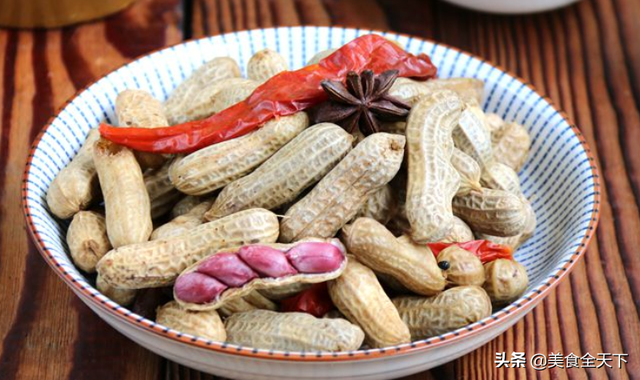 红白萝卜卤花生米怎么做，花生米青萝卜红萝卜腌制方法（自己动手做起来吧）