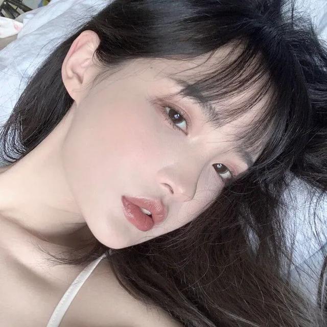 快乐的小辣妹，微信头像，快乐的小辣妹（可我是一个只会吃辣条的妹妹）