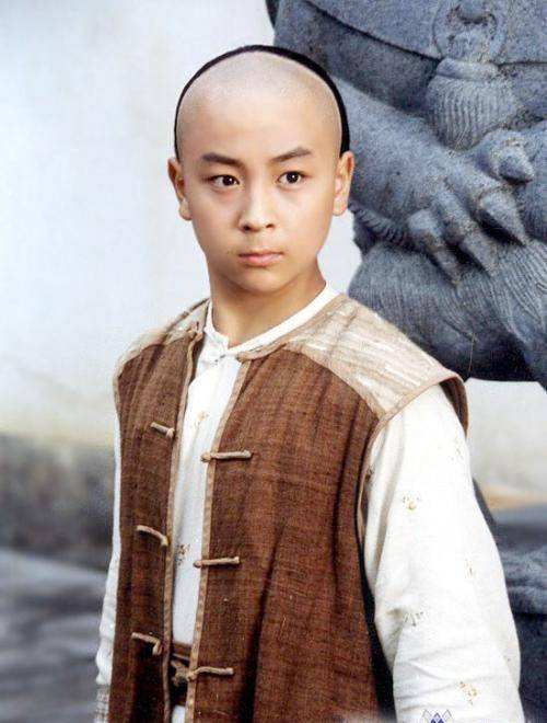 释小龙多大了(30岁释小龙近照曝光) - 贝贝号