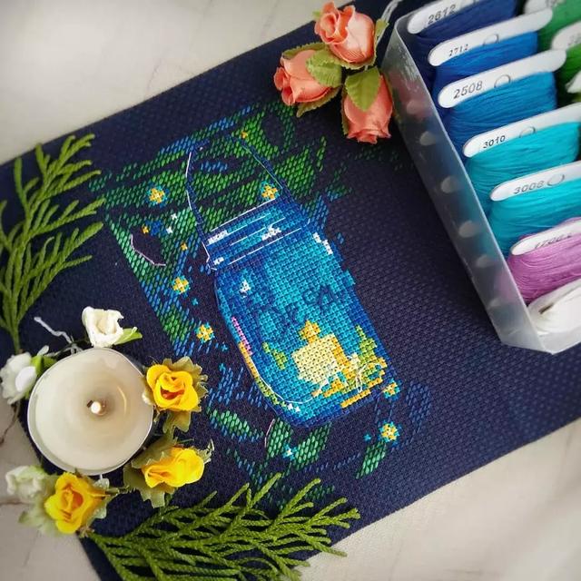 【十字绣枕头图案】哪些十字绣枕头图案好看，手工十字绣枕头图案大全（35款十字绣作品大赏析）