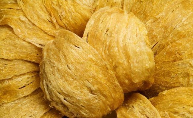 血燕指的什么,血燕是什么功效(燕窝分白燕,黄燕和血燕)_犇涌向乾