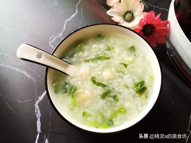 熬大米粥的做法，养胃大米粥的家常做法（熬大米粥的时候）