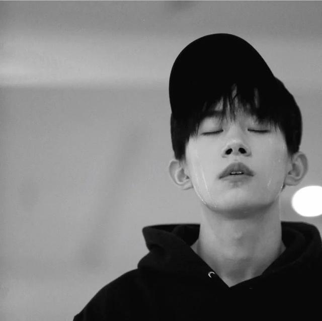 tfboys头像，TFBOYS微信（明星头像壁纸）