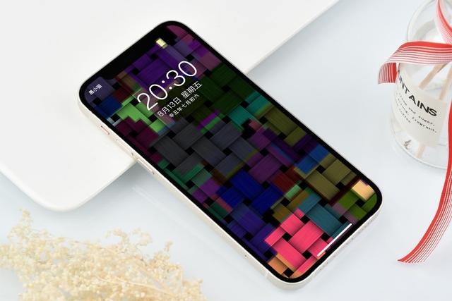 最新壁纸品牌排名及推荐选择，最新壁纸品牌排名及推荐选择图（推荐一期好看到炸的全面屏手机壁纸）