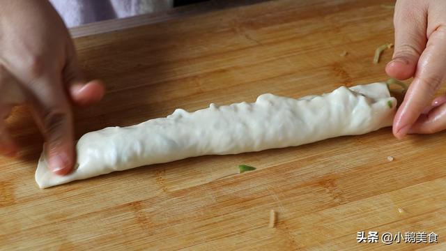 韭菜饼怎么做又软又好吃，韭菜饼怎么做松软好吃（饼又薄又软层层飘香）