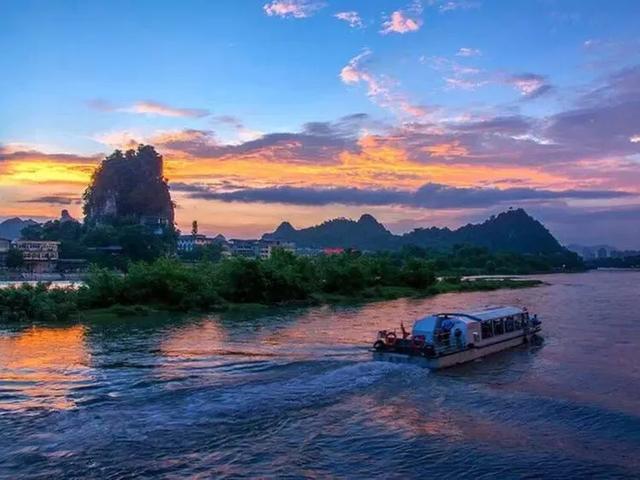 广西桂林旅游景点,去桂林旅游必看的景点有哪些(桂林山水甲天下)