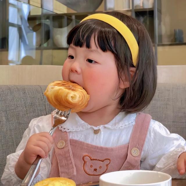 动漫女生头像   今天天气很好适合打打闹闹微信，动漫女生头像   今天天气很好适合打打闹闹，更适合亲亲抱抱（女生：可以获得漂亮并且温柔）