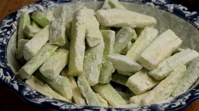 茄子怎么做才好吃，茄子怎么做的好吃（茄子这样做实在太香了）