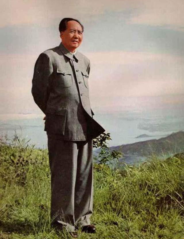 《潼关》古诗的翻译，《潼关》古诗的翻译100字（赵新月讲毛主席诗词《河出潼关》）