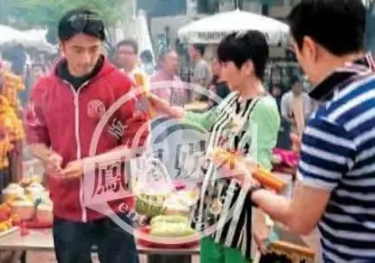 泰国佛牌很灵但是要交换条件，泰国佛牌很灵但是要交换条件是什么（成名。让明星们趋之如鹜的泰国佛牌真的很神奇）