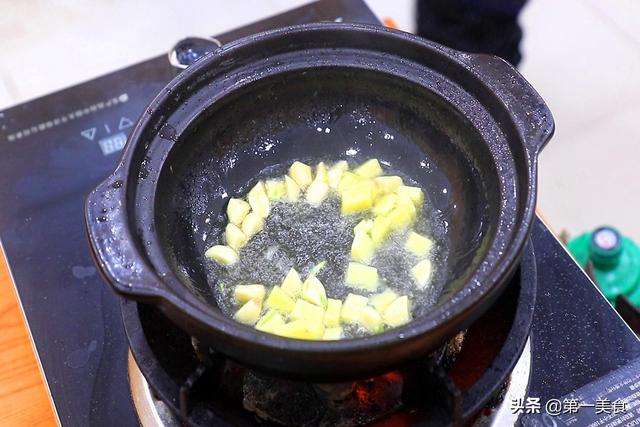 鸡肉去腥味的方法，鸡肉去腥小妙招（教你饭店的1招）