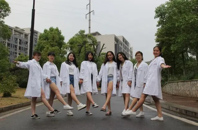 湖南有色金属职业技术学院官网，2021级湖南有色金属职业技术学院新生开学时间和入学指南及入学军训考试（湖南有色金属职业技术学院2020年单独招生指南）