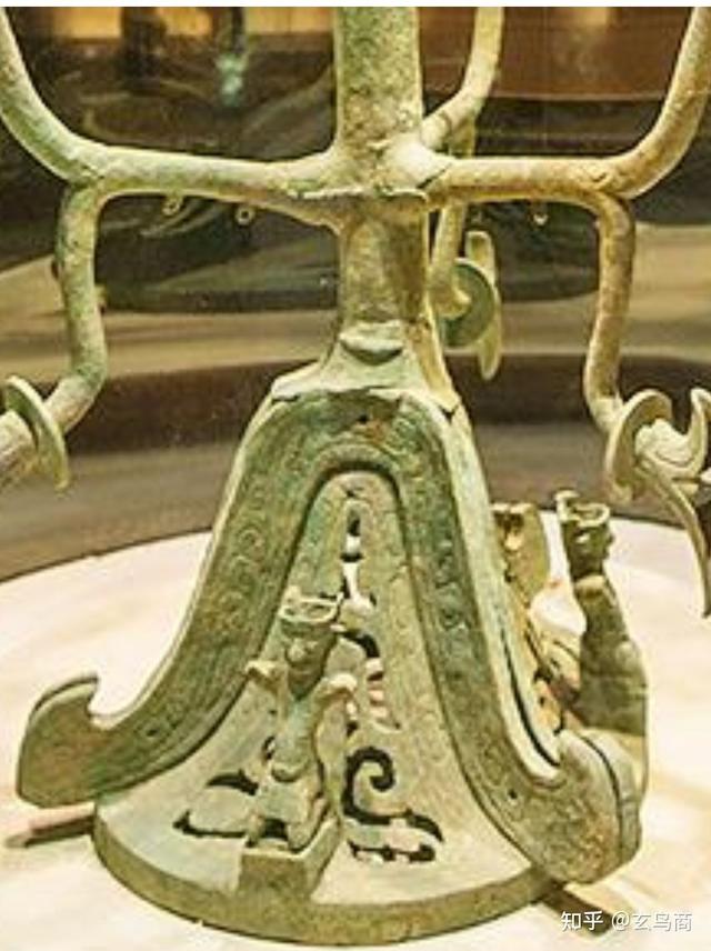 蚕丛及鱼凫指什么，蚕丛及鱼凫指的什么（蚕丛、柏濩、鱼凫）