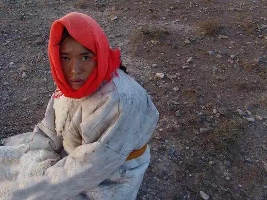 2009年，王全安与相恋十年的余男分手，转身便与张雨绮拍了部好戏
