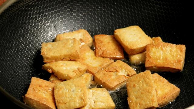 小白菜炖豆腐，大厨教你3个小窍门