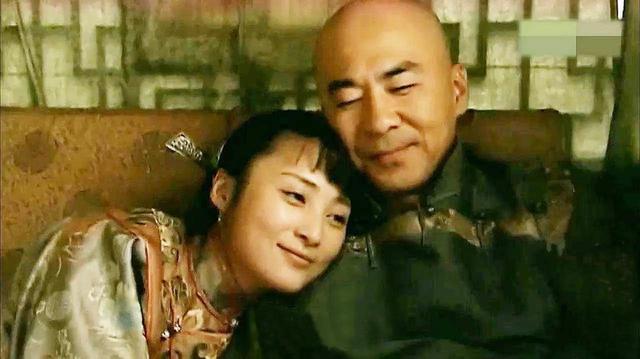 「上海名媛」吴越：花6年捧红前男友，却惨遭抛弃，至今未婚未孕